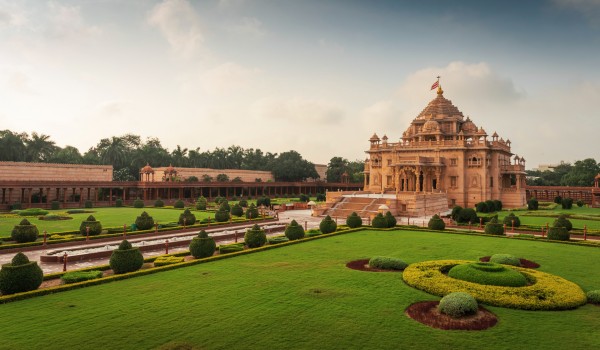 famous temples to visit in gujarat
